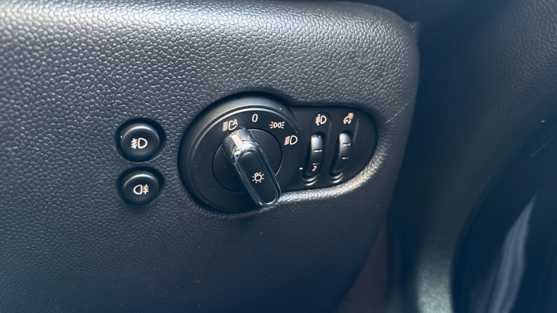 MINI Hatchback 1.5 Cooper II 3dr Petrol Hatchback